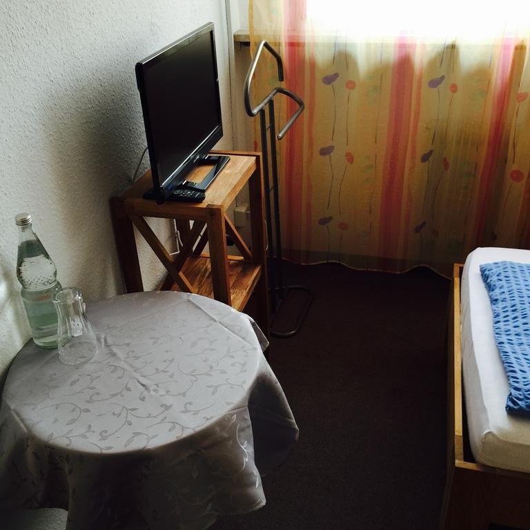 Hotel-Zahringerstube Neuenburg am Rhein Rum bild